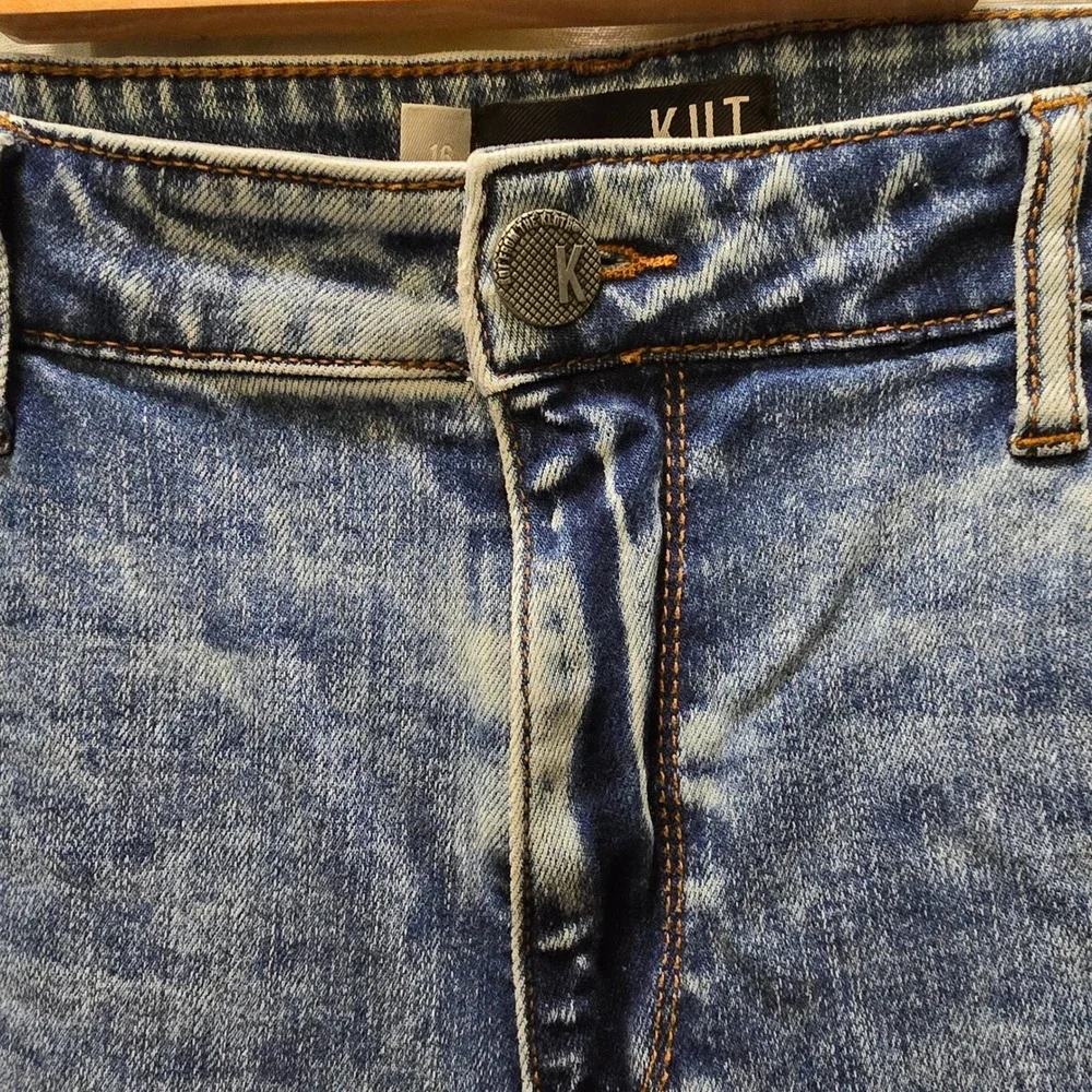 KUT from the Kloth Naomi Girlfriend Ankle Jeans‎ Distressed Denim Size 16